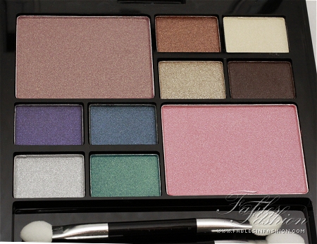 Savvy by DB 10 Color Blush & Eyeshadow Palette