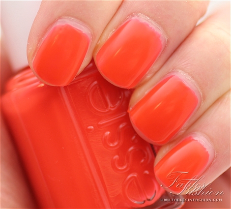 Essie Poppy-Razzi