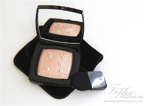 Chanel Mouche de Beaute Illuminating Powder