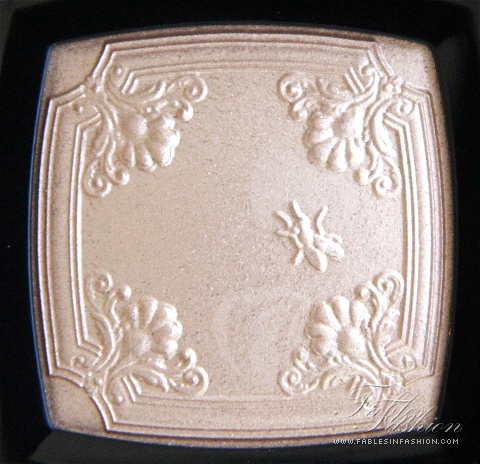 Chanel Mouche de Beaute Illuminating Powder