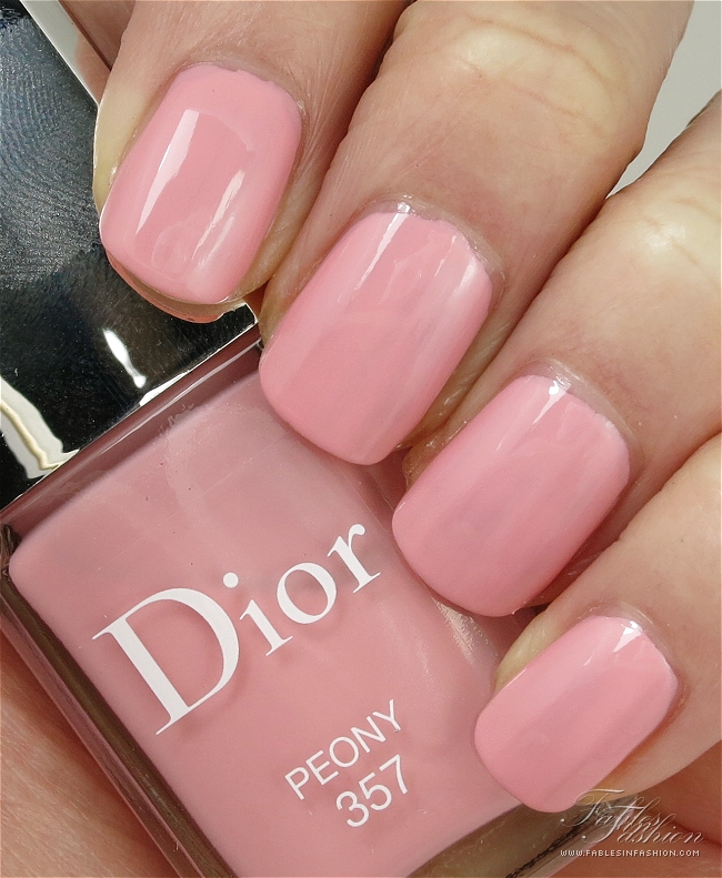 Diorsnow Frost Bloom Nail Polish