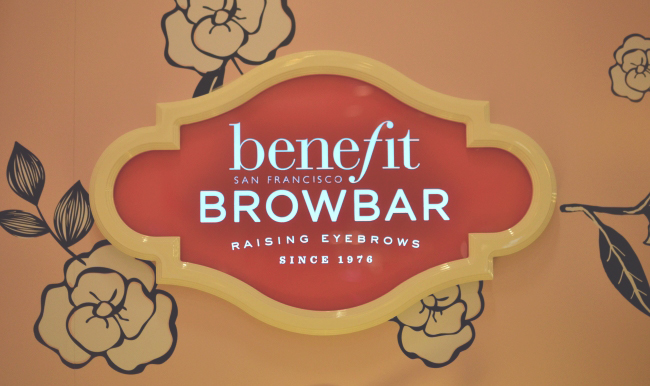 Benefit Browbar Fables in Fashion