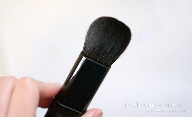 Hakuhodo Slide Face Brush