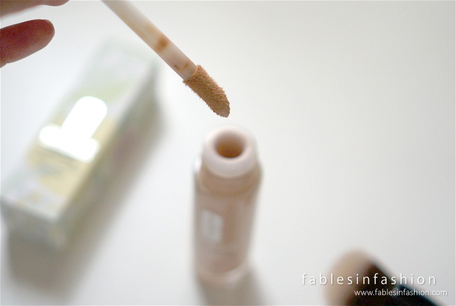 clinique-beyond-perfecting-foundation-concealer-02