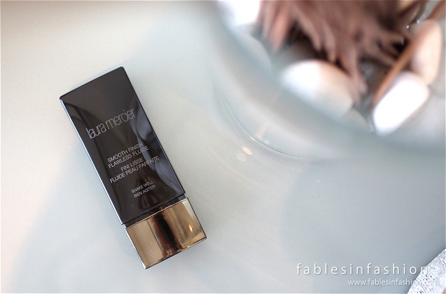 laura-mercier-smooth-finish-flawless-fluide-01