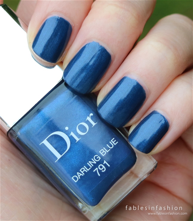 dior-fall-2015-le-vernis-791-darling-blue